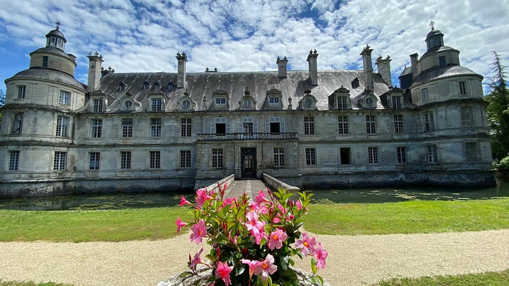 Chateau de Tanlay image